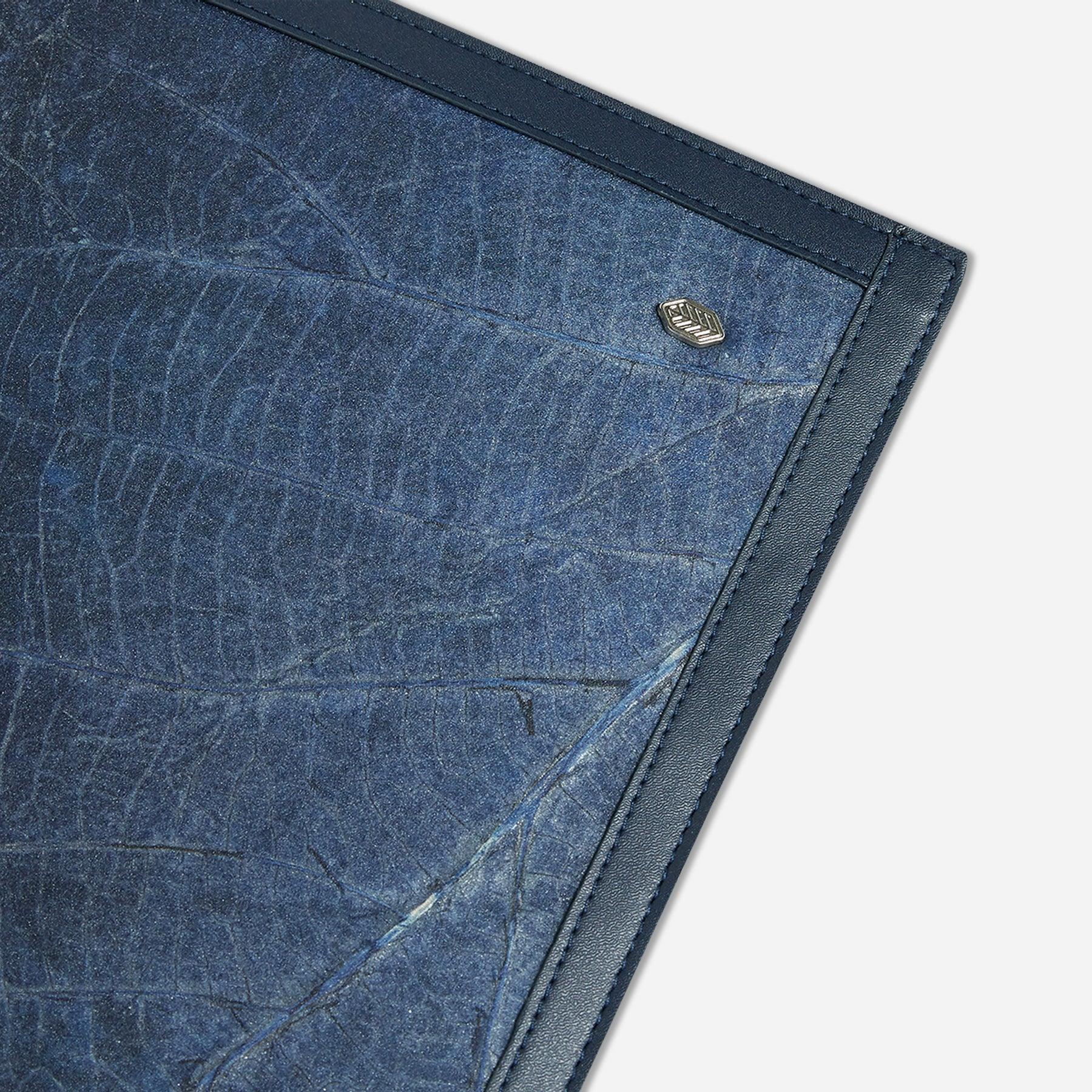 Top Sapphire Dean's Pouch by Thamon