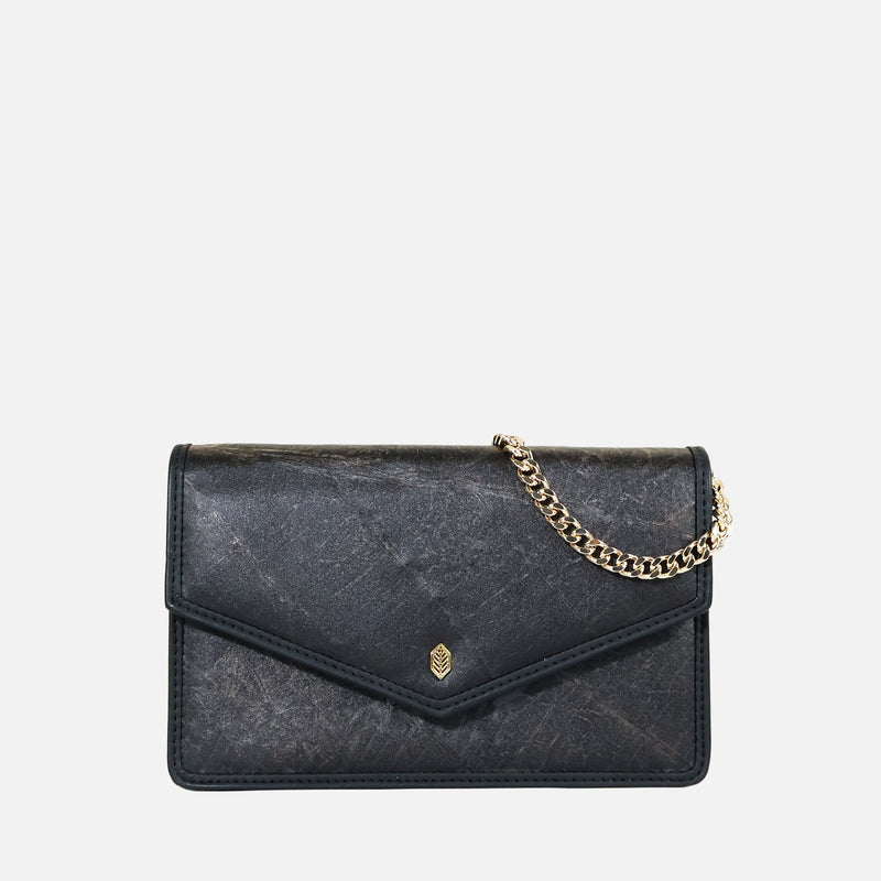 Vintage Authentic Soft Leather Margot Womens Crossbody Purse for Sale in  Nashville, TN - OfferUp