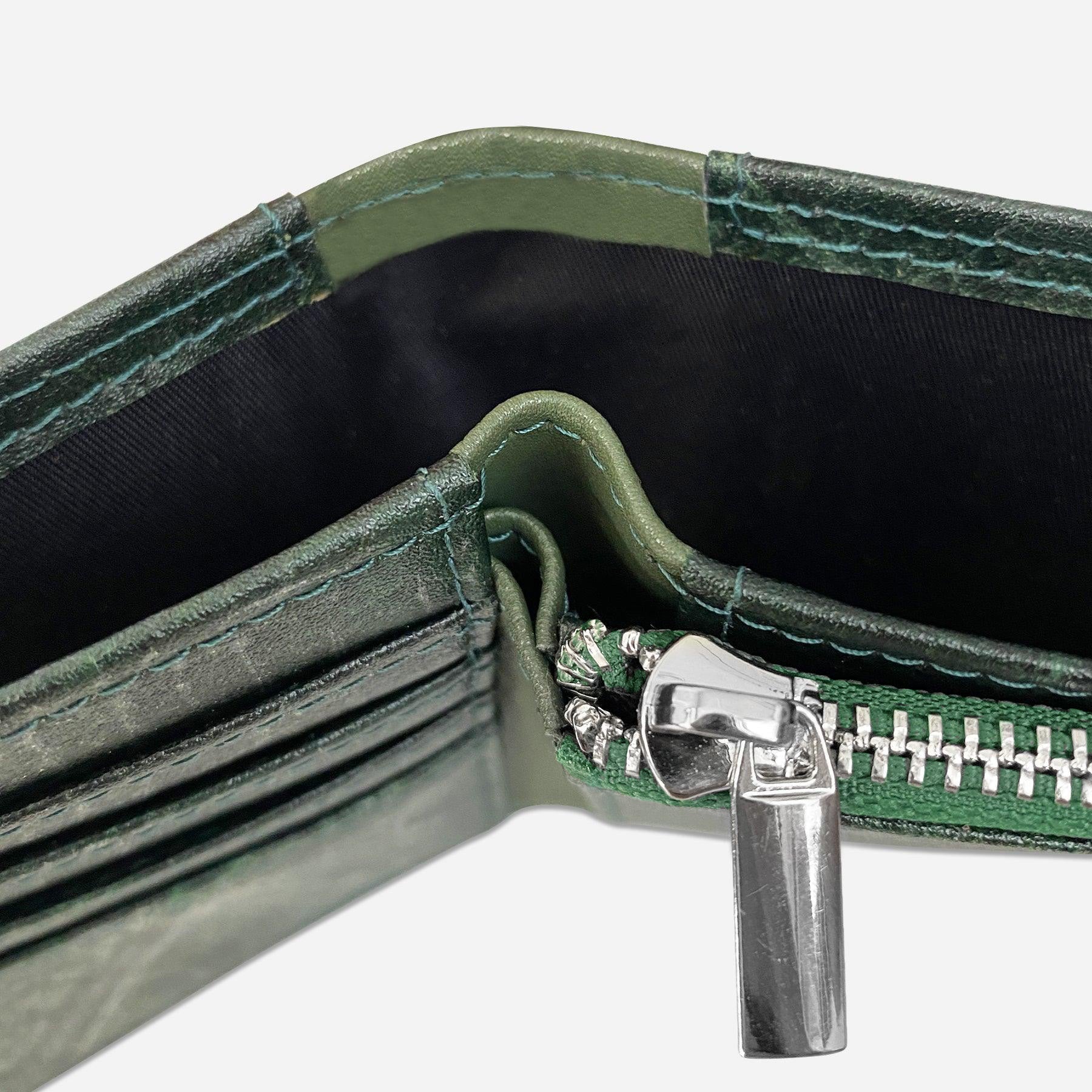 Top Forest Green Oliver Vegan Wallet made from Micro Fiber by Thamon