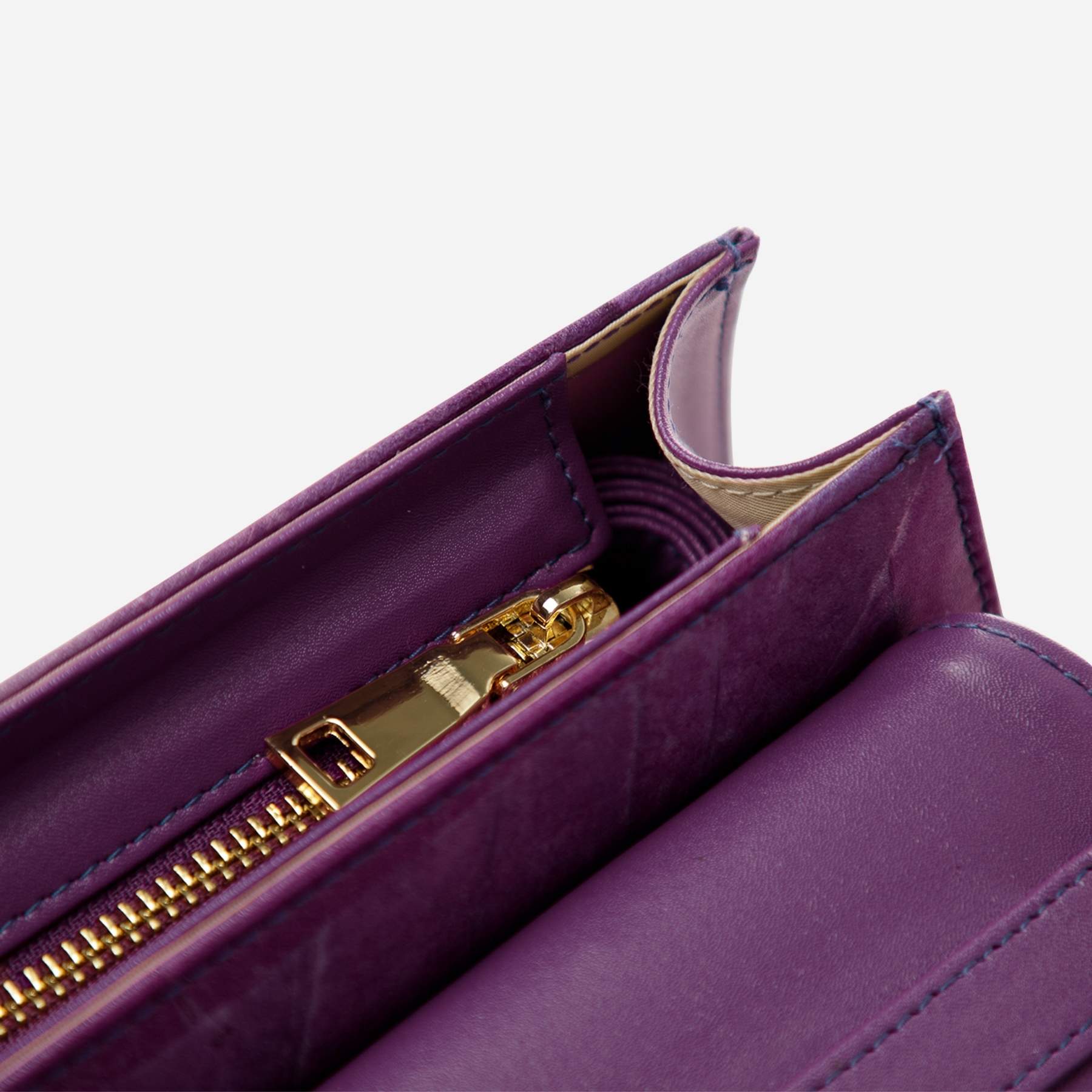 Interior view of Ellie handle bag in lavender made from leaf leather