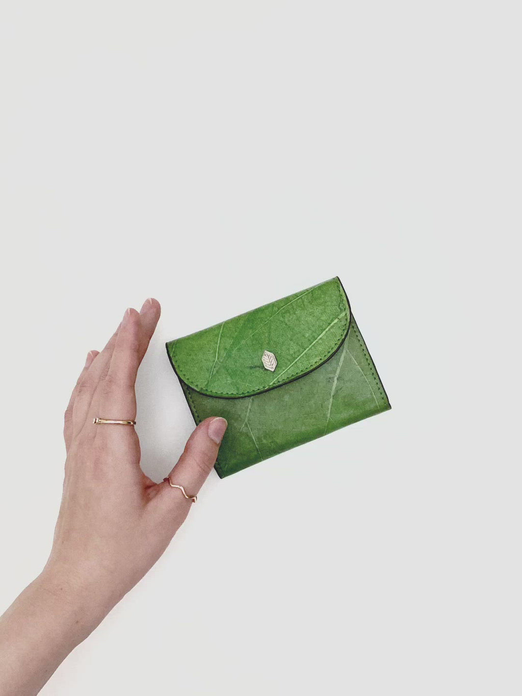 Green_ pippa_coin_purse_women's_wallet_leaf_leather_vegan_wallet_Purse_Thamon