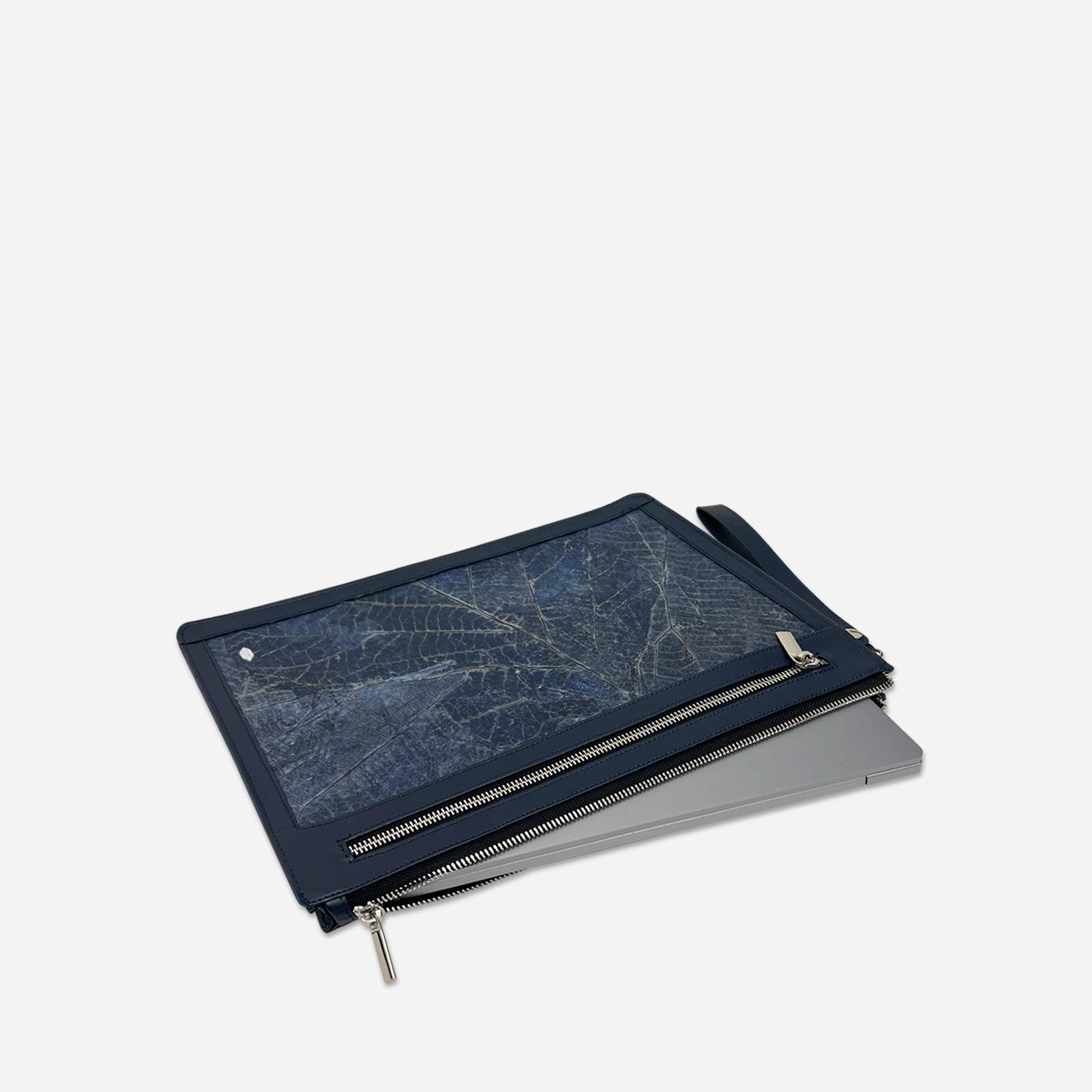 Top Dylan Pouch by Thamon
